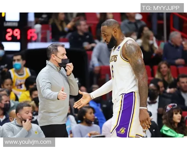 小乔丹职业生涯六次自由签约 两次被交易与裁员经历揭示人生起伏